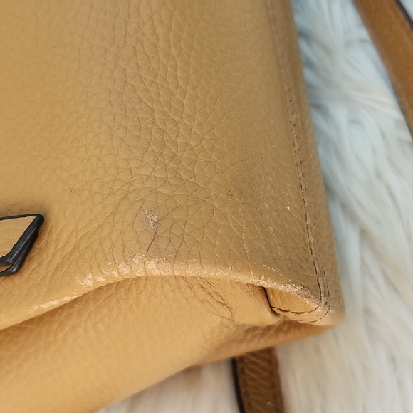VINCE CAMUTO LEATHER CROSSBODY BAG - Picture 9 of 13